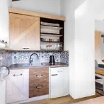 Sponge Apartma - Abertham アパート