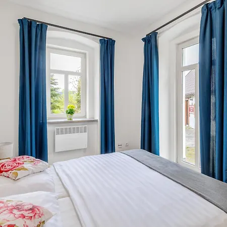 Sponge Apartma - Abertham شقة *